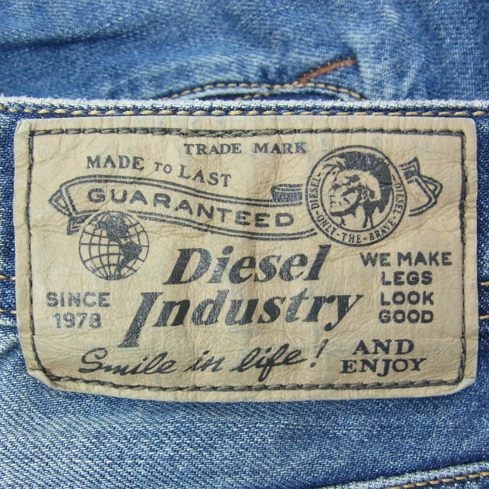 DIESEL ディーゼル 00C06Q LARKEE ウォッシュ加工 デニムパンツ インディゴブルー系 30【中古】