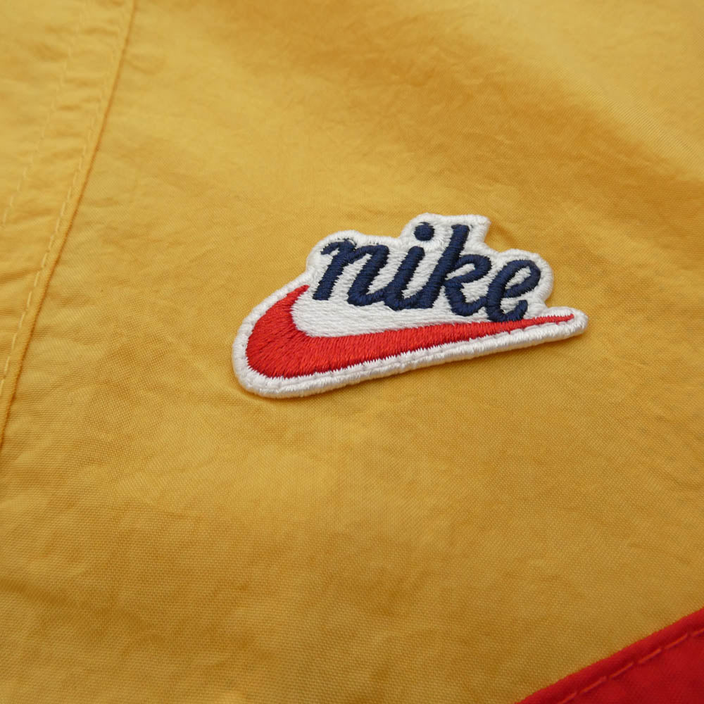 NIKE ナイキ CU4439-700 Sportswear Windrunner ウィンドランナー+ LND フーディ ジャケット イエロー系 グリーン系 レッド系　ブルー系 L【中古】