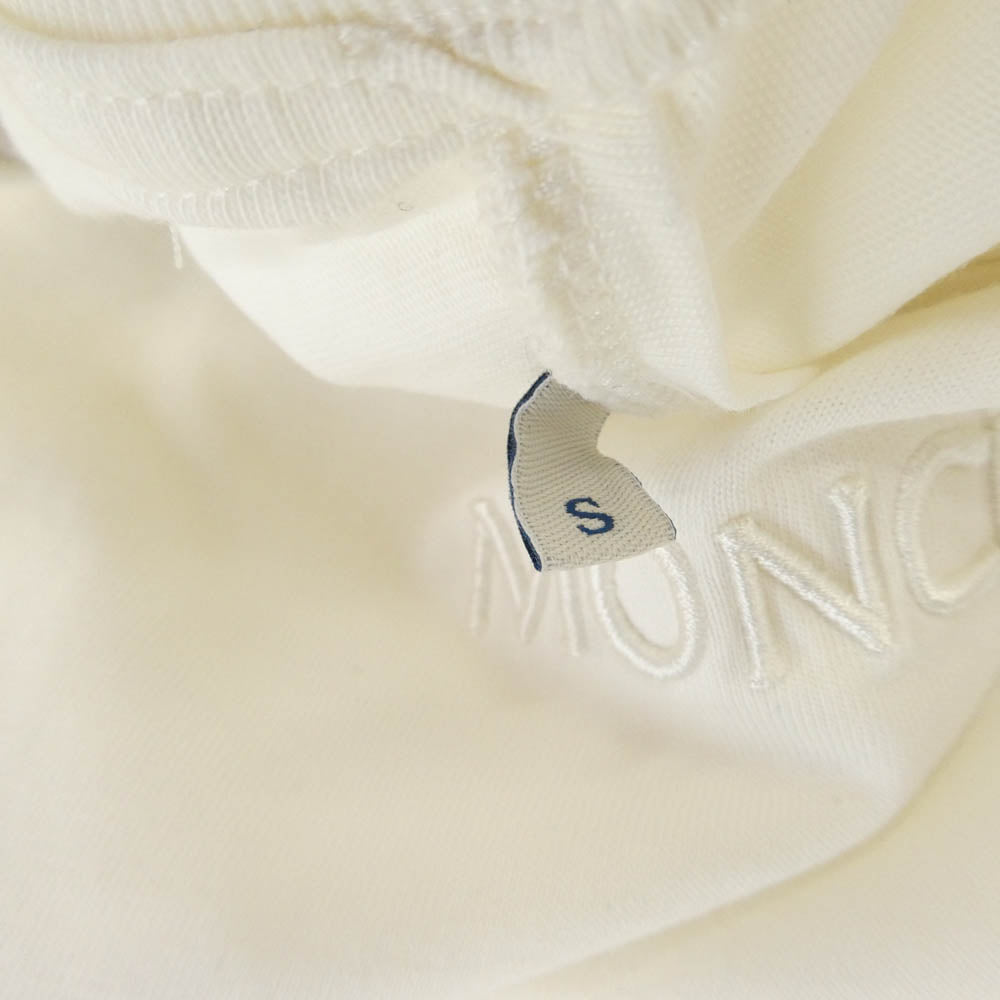 MONCLER モンクレール 22AW H20918C00032 8390T SS T-SHIRT フロント刺繍 ロゴ ワッペン バック ビッグロゴ プリント 半袖 Tシャツ TEE ホワイト系 S【中古】