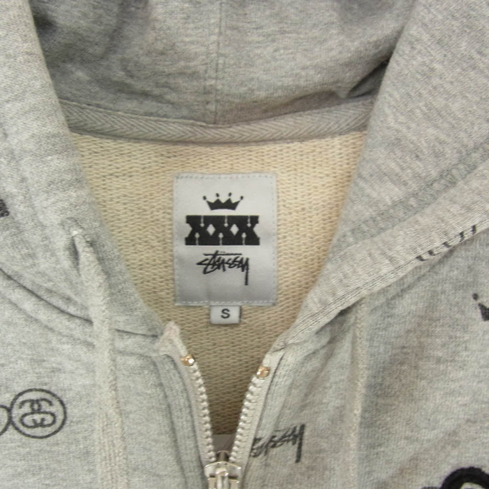 STUSSY ステューシー 30周年 記念 モノグラム 総柄 ジップアップ パーカー フーディ グレー系 S【中古】