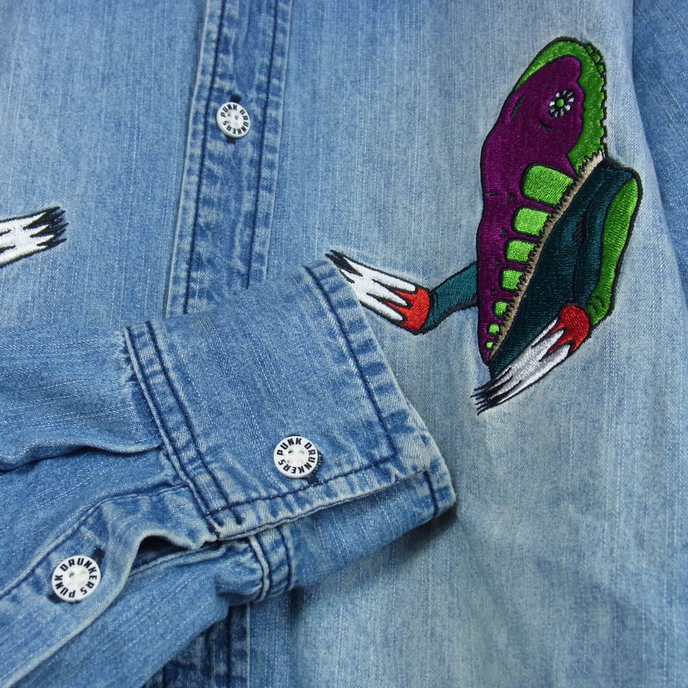 PUNK DRUNKERS パンクドランカーズ × 円谷プロ メトロン星人 刺繍 デニム シャツ インディゴブルー系 M【中古】