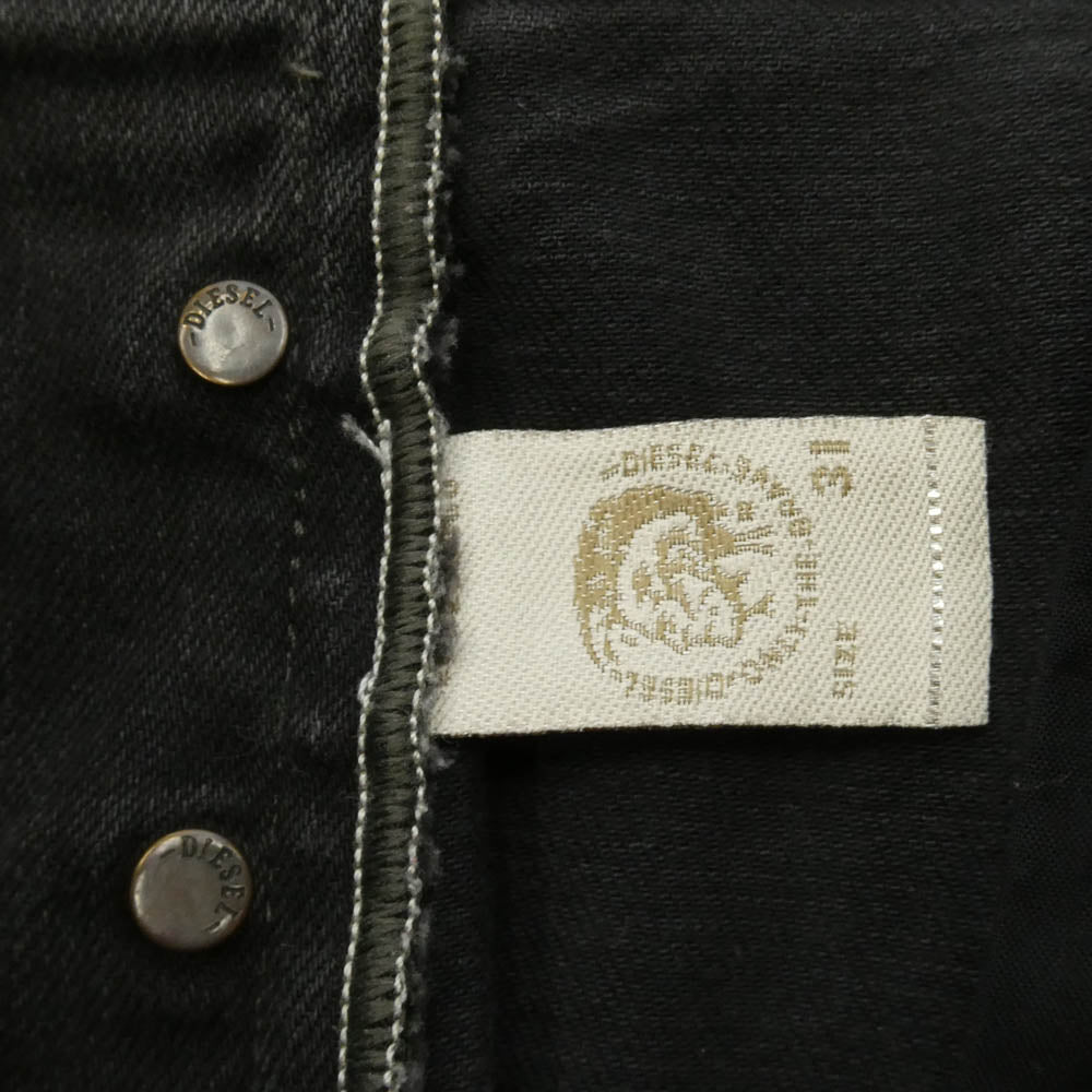 DIESEL ディーゼル TEPPHAR WASH0803E STRETCH SLIM-CARROT ストレッチ コーティング加工 ボタンフライ スキニーデニム ブラック系 31【中古】
