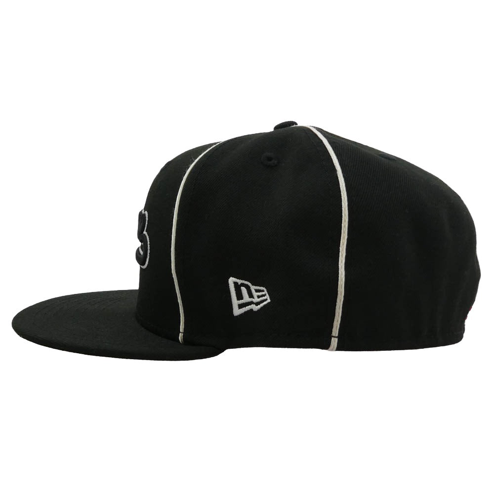 Supreme シュプリーム 25SS x New Era Piping Script Logo Cap パイピングスクリプト ロゴ ベースボール キャップ ブラック系 ホワイト系 61.5cm【中古】