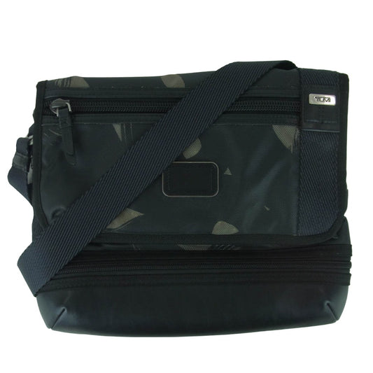 TUMI トゥミ 222371SCP2 ALPHA BRAVO Beale Crossbody アルファブラボー ナイロン ショルダー バッグ ブラック系 グレー系【中古】
