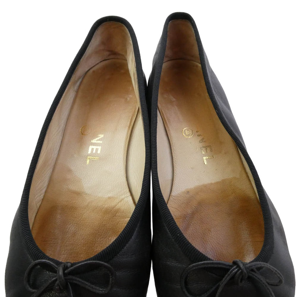 CHANEL シャネル ココマーク リボン フラット パンプス バレエシューズ ブラック系 38.5【中古】