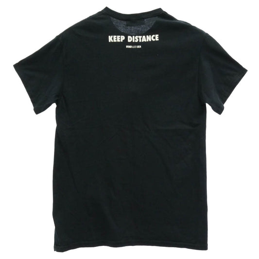 WIND AND SEA ウィンダンシー WDS-Donation-02 KEEP DISTANCE T-SHIRT フロントプリント チャリティー Tシャツ ブラック系 M【中古】