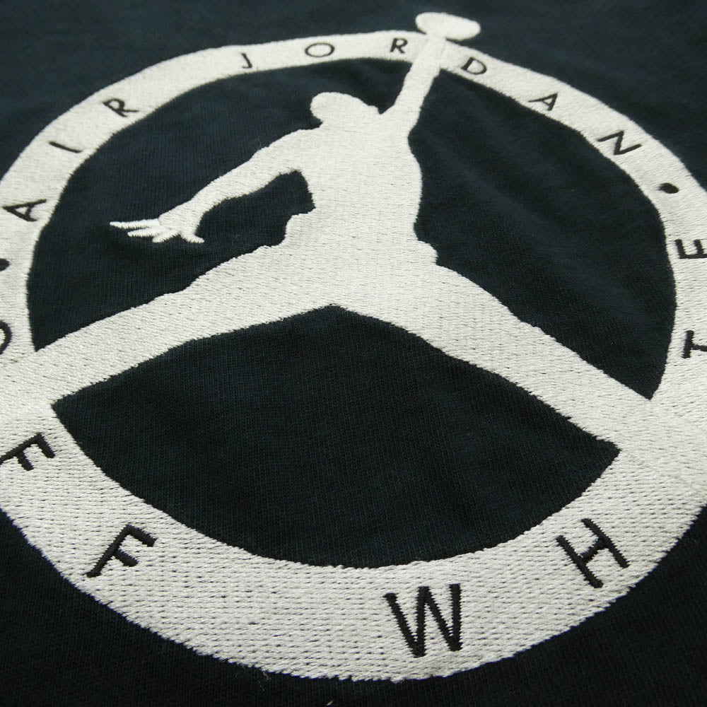 NIKE ナイキ OFF-WHITE オフホワイト DM0062-010 ? JORDAN BRAND ? Off-White オフホワイト 21AW SS Tee Tシャツ カットソー ロゴ刺繍 半袖 Tシャツ ブラック系 S【中古】