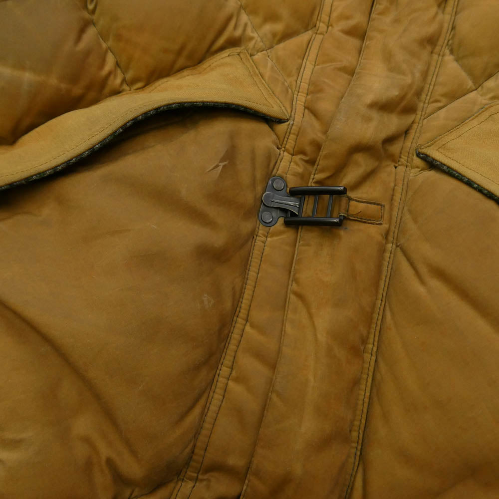 Nigel Cabourn ナイジェルケーボン 8021230050 × Eddie Bauer エディーバウアー GEDDES PARKER ドライワックスコーティング フード付き コヨーテ ファー付き ダウンジャケット 46 ライトブラウン系 46【中古】