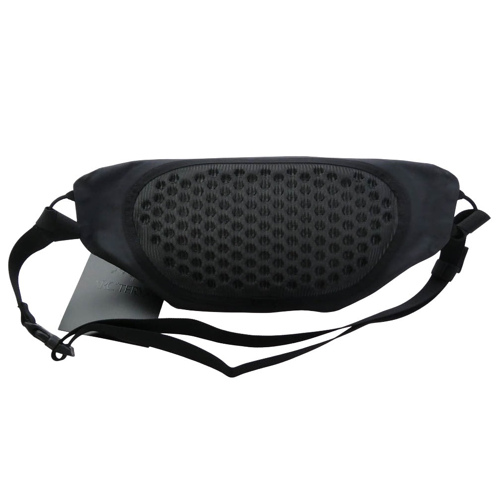 ARC'TERYX アークテリクス X000007015 Granville Crossbody Bag グランヴィル クロスボディ バッグ ウエストバッグ ショルダーバッグ ブラック系【新古品】【未使用】【中古】