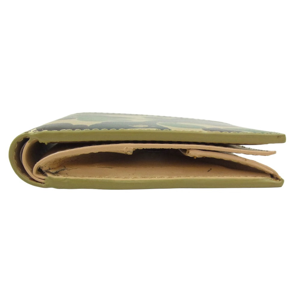 A BATHING APE アベイシングエイプ ABC CAMO WALLET カモ柄 迷彩 2つ折り財布 ウォレット カーキ系【中古】