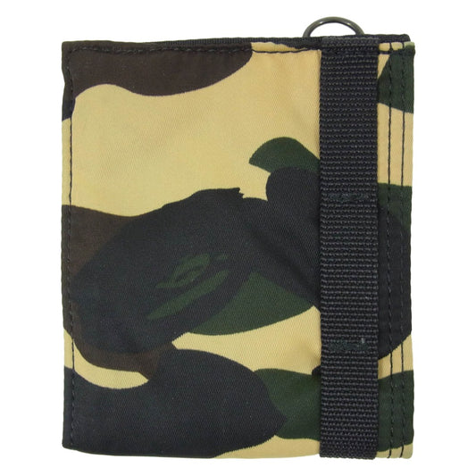 A BATHING APE アベイシングエイプ PORTER ポーター × PORTER ポーター 1ST CAMO WALLET カモ柄 迷彩 2つ折り財布 ウォレット カーキ系【中古】