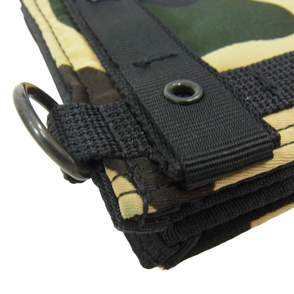 A BATHING APE アベイシングエイプ PORTER ポーター × PORTER ポーター 1ST CAMO WALLET カモ柄 迷彩 2つ折り財布 ウォレット カーキ系【中古】