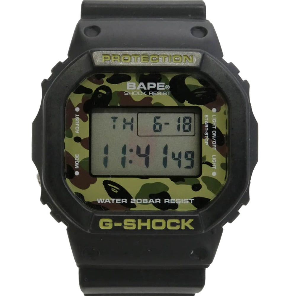 A BATHING APE アベイシングエイプ CASIO G-SHOCK カシオ ジーショック DW-5600VT × CASIO G-SHOCK カシオ ジーショック 1000本限定 デジタル カモ柄 迷彩 腕時計 ブラック系 カーキ系【中古】
