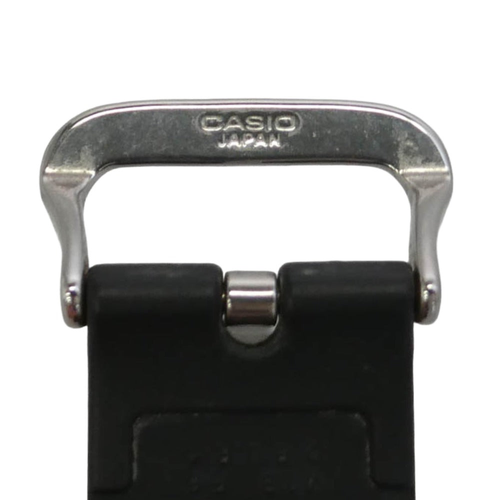 A BATHING APE アベイシングエイプ CASIO G-SHOCK カシオ ジーショック DW-5600VT × CASIO G-SHOCK カシオ ジーショック 1000本限定 デジタル カモ柄 迷彩 腕時計 ブラック系 カーキ系【中古】