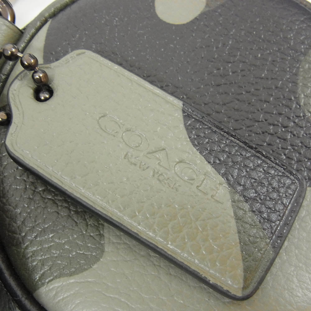 COACH コーチ CZ007 ポーチ付き チャーター クロスボディ 19 カモ プリント アンド グラフィック ショルダーバッグ カーキ系【中古】