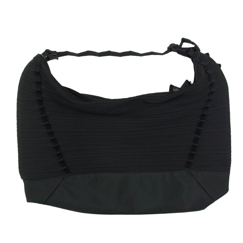 PLEATS PLEASE プリーツプリーズ イッセイミヤケ PP24-AG412 プリーツ加工 ナイロン ショルダー バッグ ブラック系【中古】