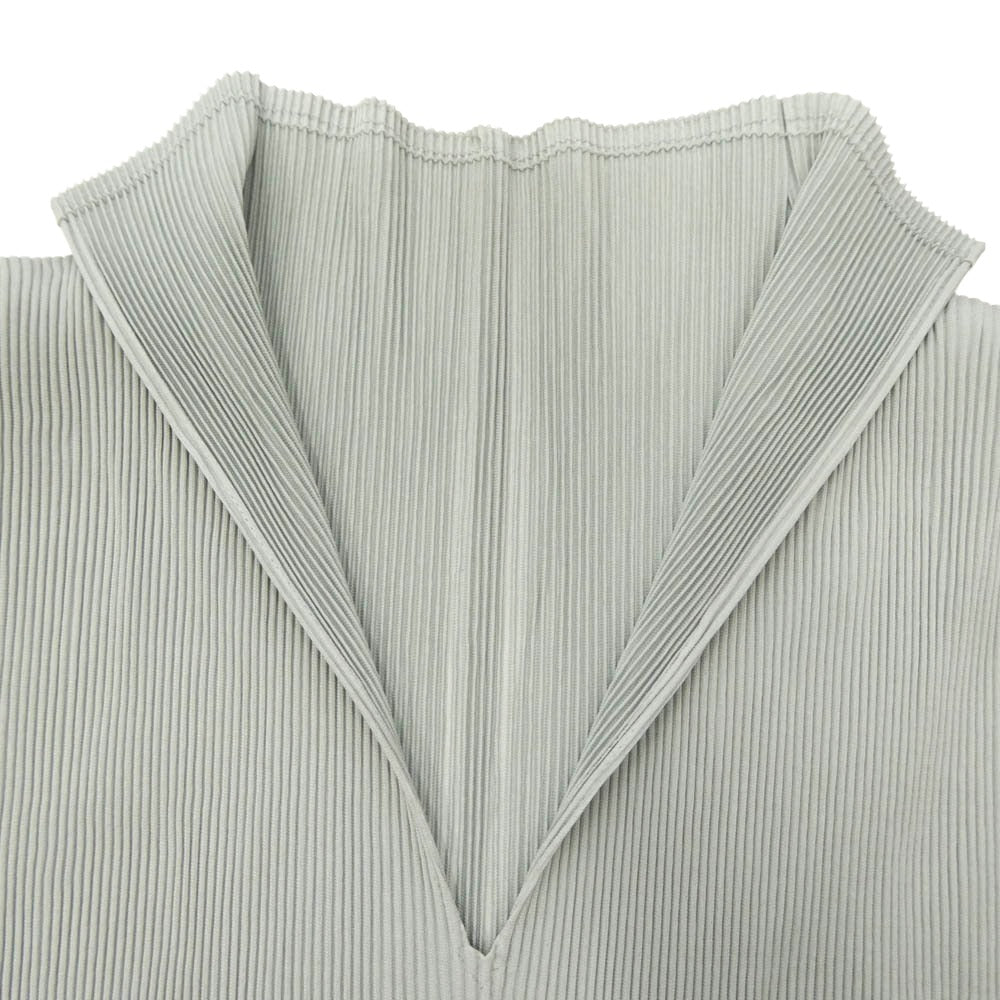 PLEATS PLEASE プリーツプリーズ イッセイミヤケ PP13-FT264 プリーツ加工 細プリーツ ボトルネック スキッパー ノースリーブ カットソー ライトグリーン系 FREE【中古】