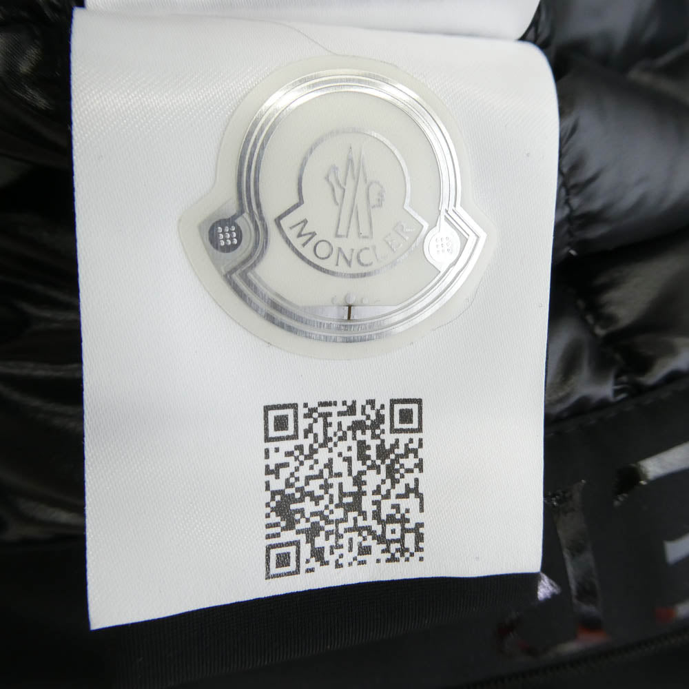MONCLER モンクレール G20931A00026 539DK ISOETE フード付き 短丈 ダウンジャケット ブラック系 00【中古】
