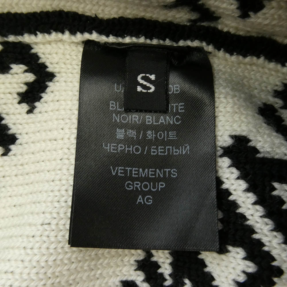 VETEMENTS ヴェトモン 21AW UA53KN300B MONOGRAM KNITTED SWEATER モノグラム ニット クルーネック セーター ブラック系 S【中古】