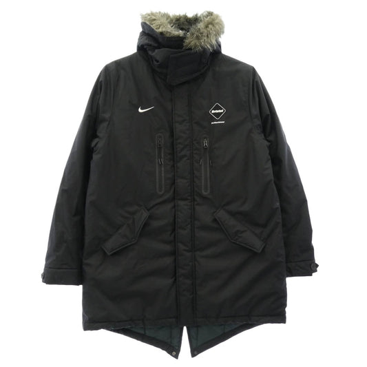 F.C.R.B. エフシーアールビー NIKE ナイキ 789531-010 × NIKE STORM FIT BIG SWOOSH BENCH COAT ナイキ ストームフィット ビッグスウッシュ ロゴ 中綿 ベンチ コート ブラック系 M【中古】