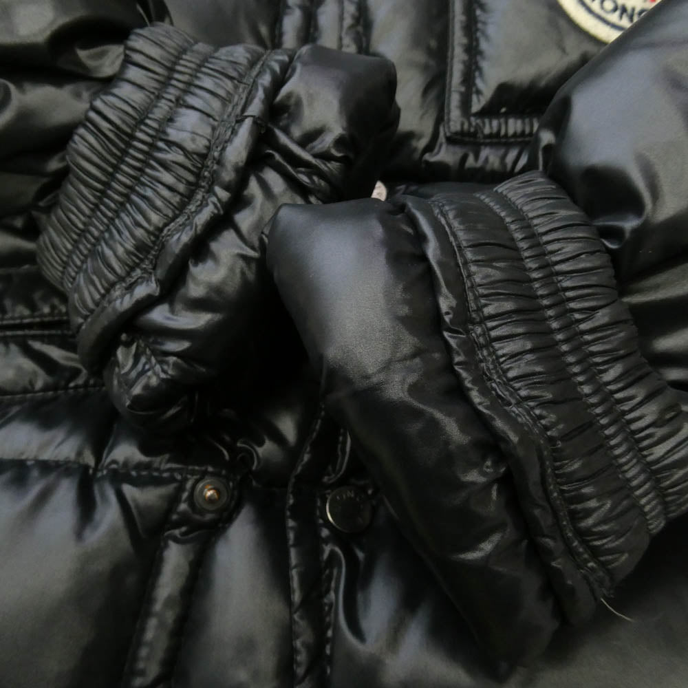 MONCLER モンクレール 41303 国内正規品 K2 DOWN JACKET シャイニー ナイロン ダウン ジャケット ブラック系 1【中古】