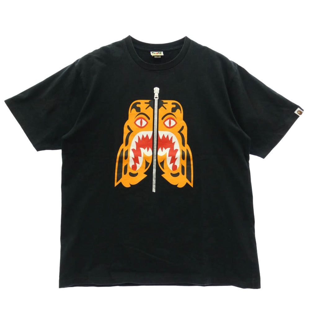 A BATHING APE アベイシングエイプ TIGER SHARK TEE タイガー シャーク Ｔシャツ 半袖カットソー ブラック系 XL【中古】