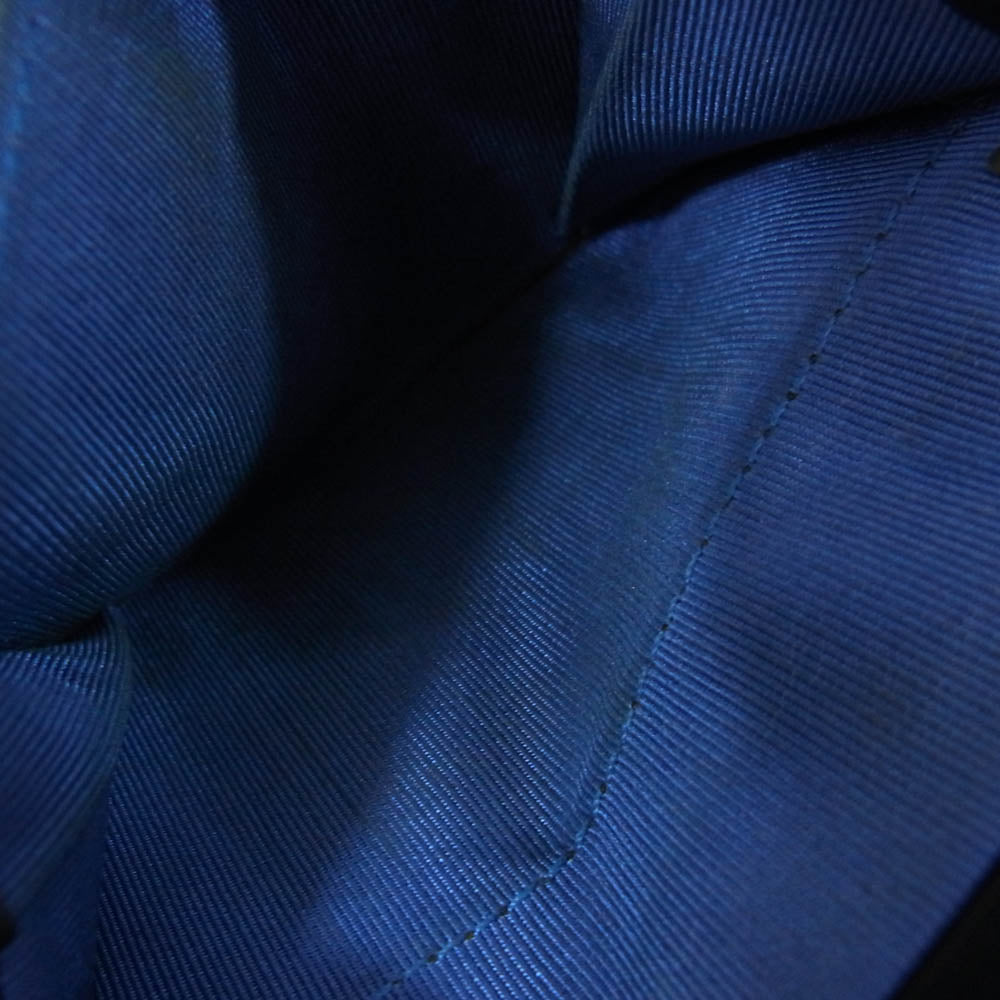 LANVIN en Bleu ランバンオンブルー 527622 リスター ロゴ レザー 二つ折り財布 ネイビー系【中古】