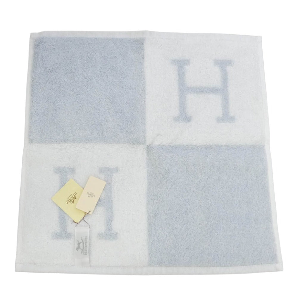 HERMES エルメス 102192M03 AVALON アヴァロン ロゴ ハンドタオル フェイスタオル ホワイト系 ライトブルー系 34×34cm【中古】