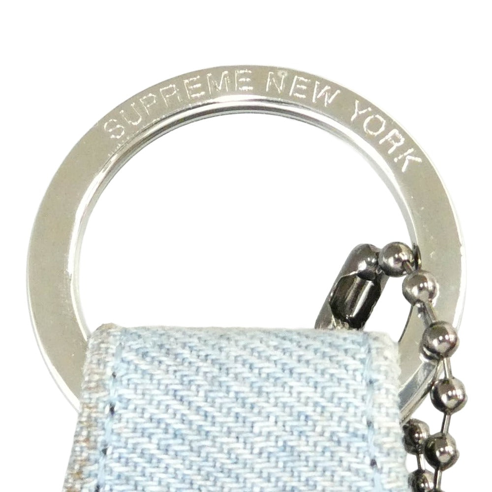 Supreme シュプリーム 23SS × HTC Hollywood Trading Company Studded Keychain スタッズ デニム キーチェーン ライトブルー系 シルバー系 2.5×7.6cm【中古】
