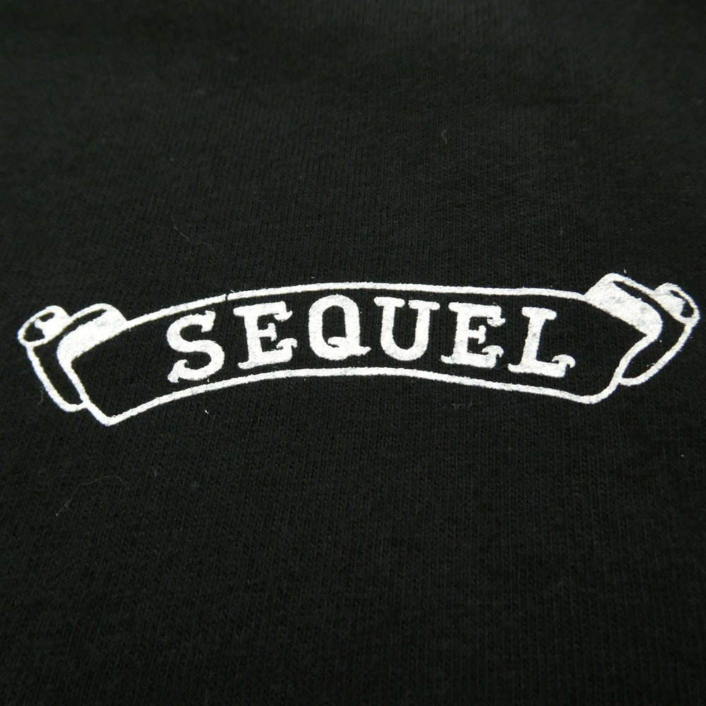 SEQUEL シークエル 24AW SQ-24AW-ST-10 T-SHIRT ロゴ プリント Tシャツ ブラック系 M【新古品】【未使用】【中古】