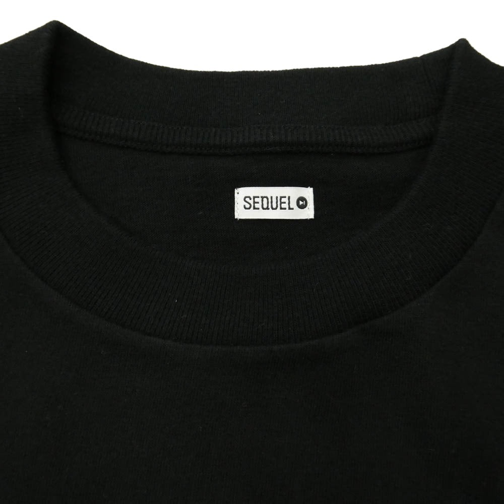 SEQUEL シークエル FRAGMENT DESIGN フラグメントデザイン WE-25SS-OST-01 × Fragment Design フラグメントデザイン WEEKEND SEQUEL T-SHIRT バックプリント 半袖 Tシャツ ブラック系 M【極上美品】【中古】