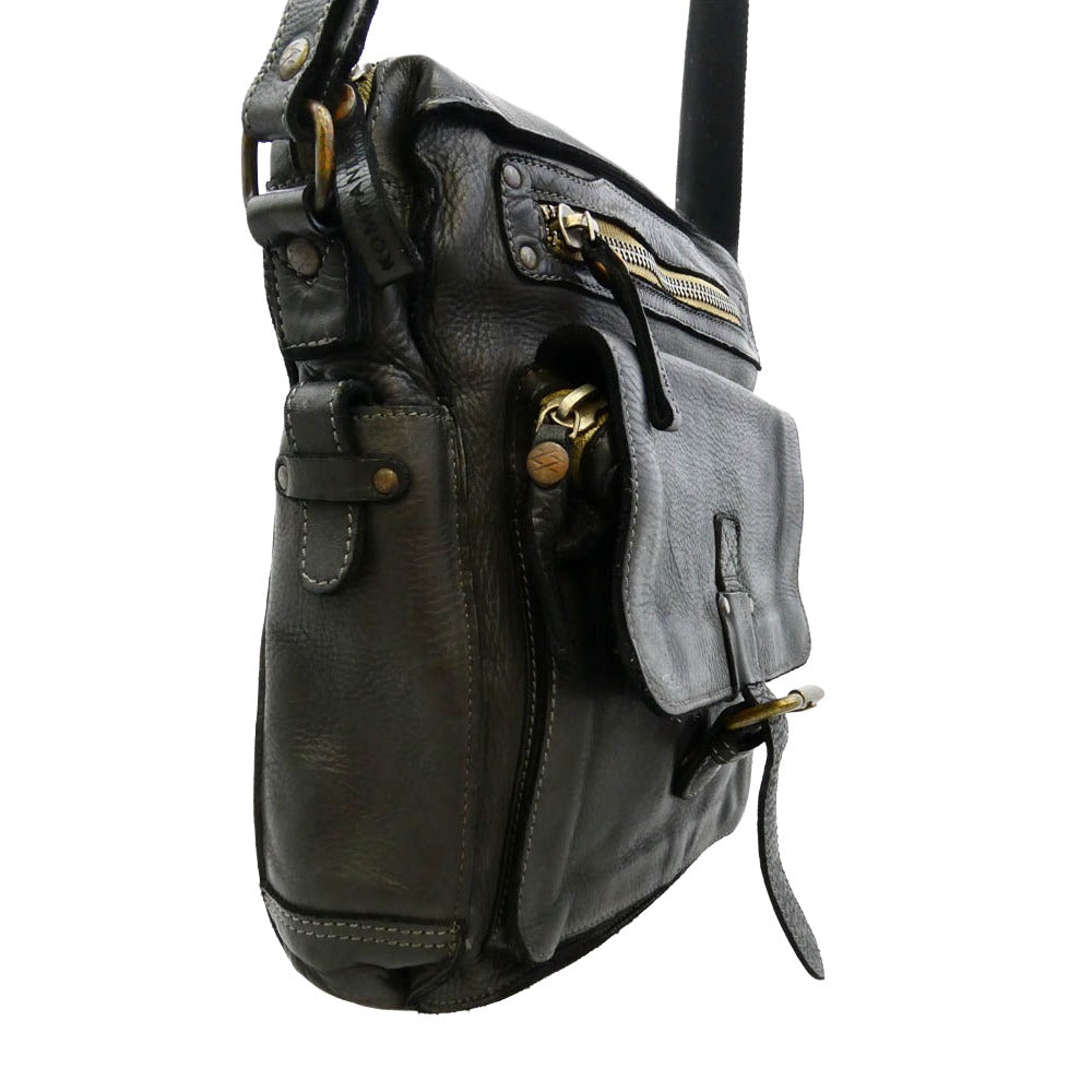 #REF! B5522 GENUINE LEATHER SHOULDER BAG 本革 レザー ショルダーバッグ ブラック系【中古】
