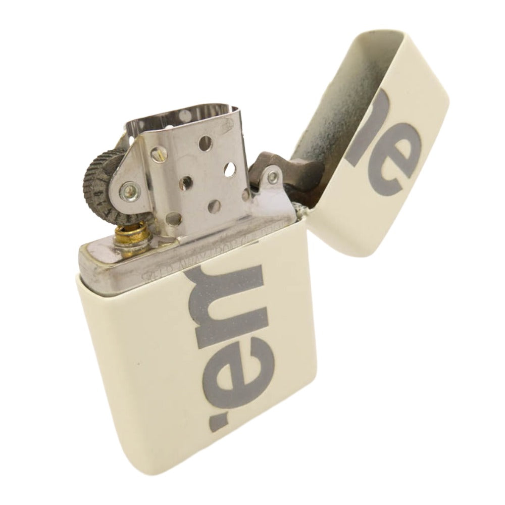 Supreme シュプリーム ZIPPO ジッポ 20SS x ZIPPO ジッポ Glow in the Dark グロー イン ザ ダーク 蓄光 ライター グレー系 アイボリー系【極上美品】【中古】