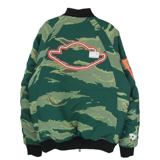 NIKE ナイキ AT9005-010 JORDAN BRAND ジョーダンブランド ASW GFX JACKET カモ柄 ロゴプリント 中綿 フライトジャケット ブルゾン カーキ系 XS【中古】