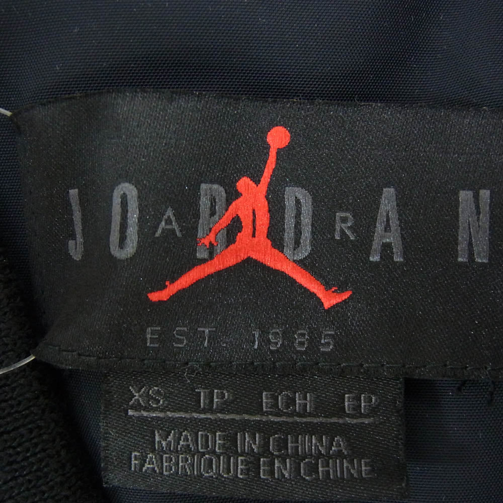 NIKE ナイキ AT9005-010 JORDAN BRAND ジョーダンブランド ASW GFX JACKET カモ柄 ロゴプリント 中綿 フライトジャケット ブルゾン カーキ系 XS【中古】