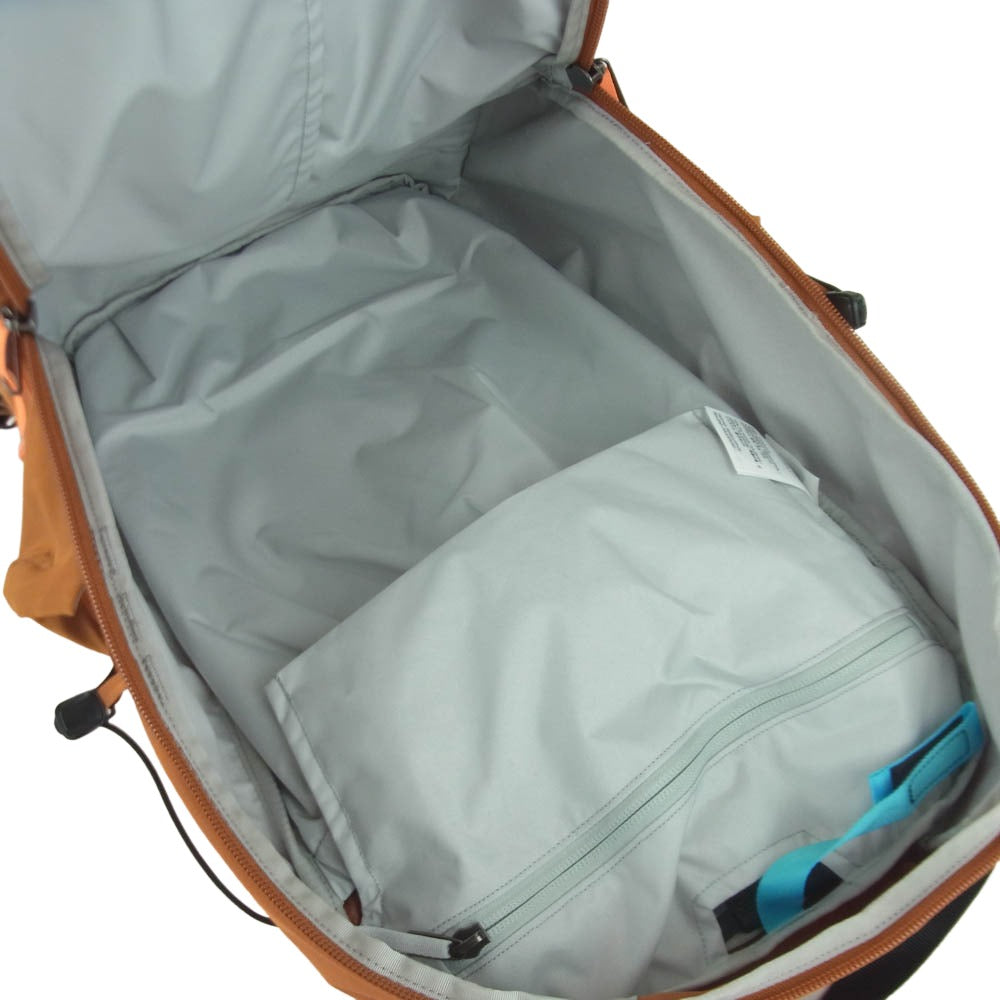 ARC'TERYX アークテリクス X000006044 2022年製 Mantis 26 Backpack マンティス26 バックパック リュック バッグ オレンジ系 Fika One Size【中古】