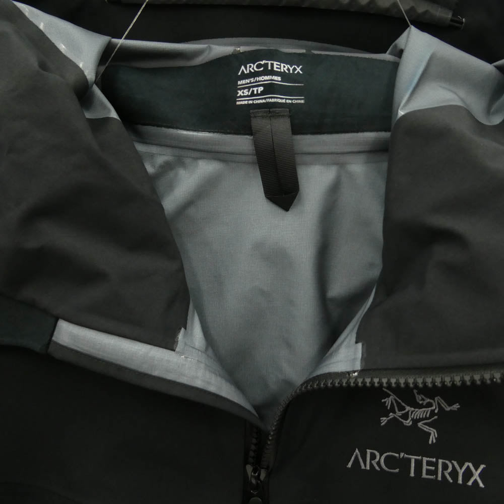 ARC'TERYX アークテリクス X000007555 2023年製 Alpha SV Jacket Mens アルファSV ジャケット メンズ マウンテンパーカー ブラック系 XS【極上美品】【中古】