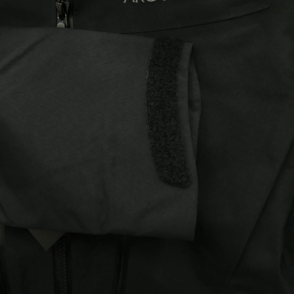 ARC'TERYX アークテリクス X000007555 2023年製 Alpha SV Jacket Mens アルファSV ジャケット メンズ マウンテンパーカー ブラック系 XS【極上美品】【中古】