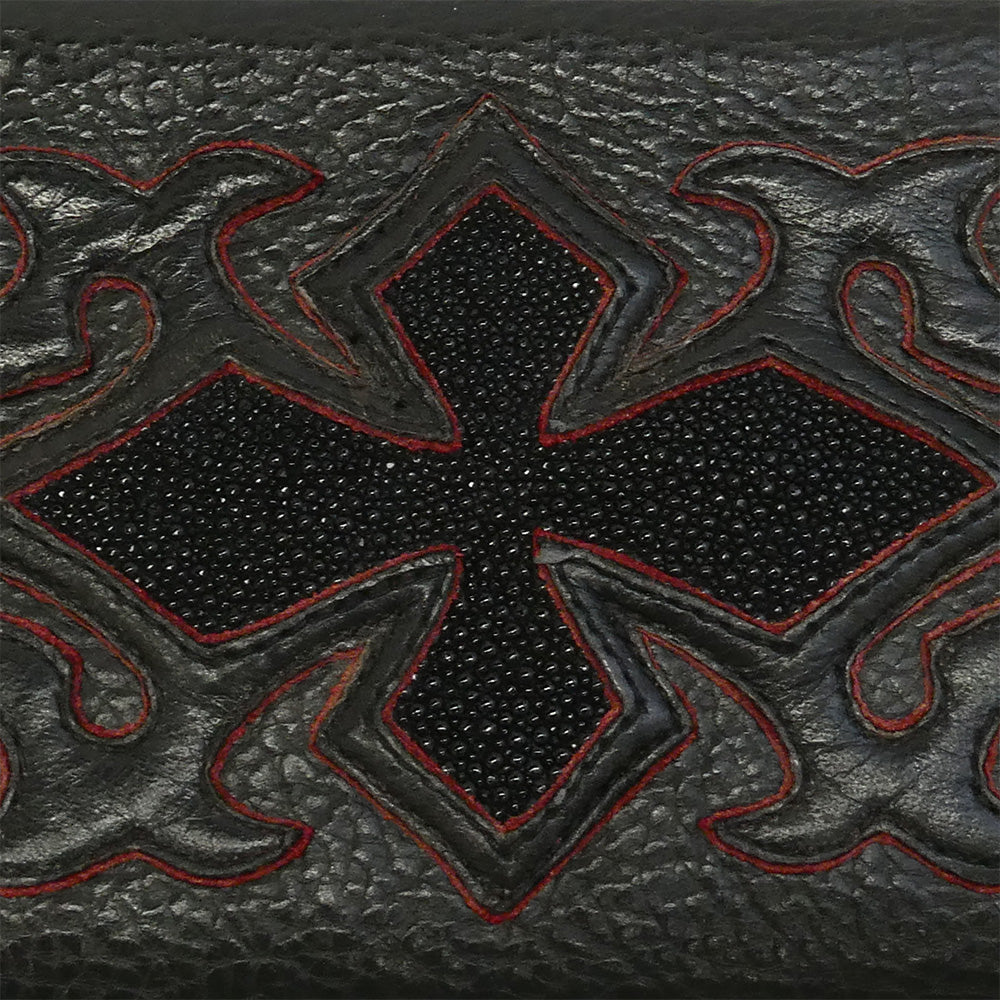 TRAVIS WALKER トラヴィスワーカー ギャランティーカード LARGE 3-FOLD TRIBAL CROSS WALLET ラージ3フォールド スティングレーレザー トライバル クロス 牛革 カウハイド ロング ウォレット 財布 ブラック系【美品】【中古】