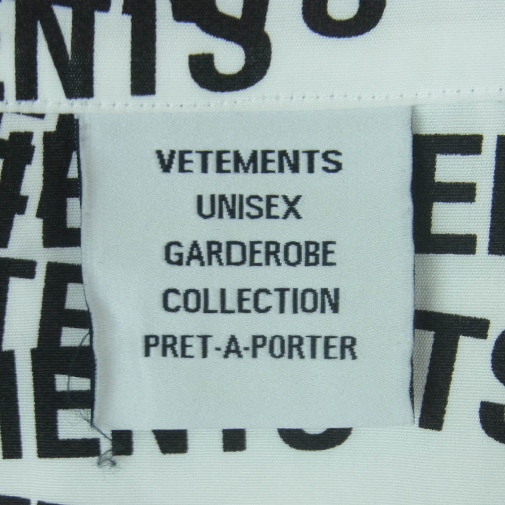 VETEMENTS ヴェトモン 22SS UE63SH161W スタンプロゴ 総柄 長袖 オーバーサイズ シャツ ホワイト系 ブラック系 S【中古】