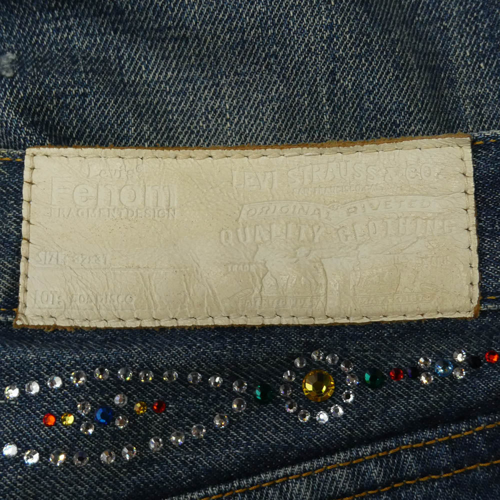 FRAGMENT DESIGN フラグメントデザイン Levi's リーバイス FM505-0056 × Levis 505 Fenom DISCO リーバイス バック サンダー プリント スワロフスキー ラインストーン ウオッシュド デニムパンツ ジーンズ W32 L31 インディゴブルー系 M W32 L31【中古】