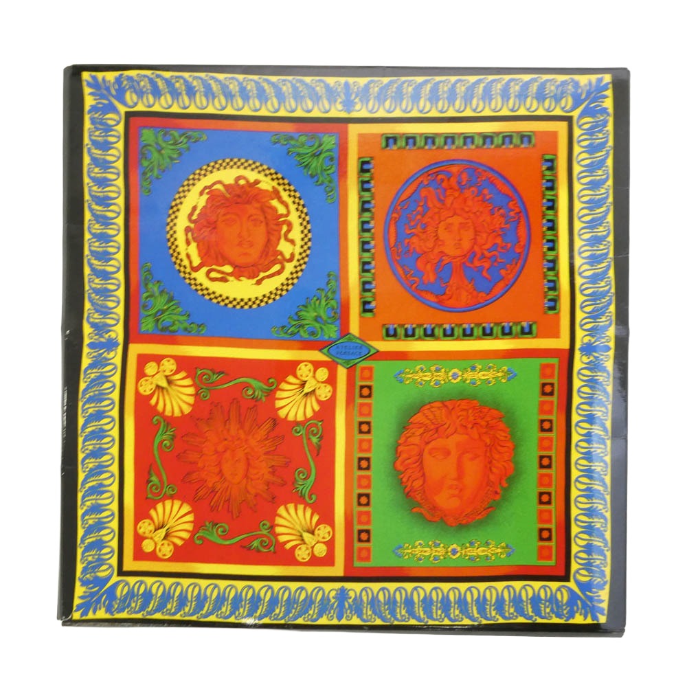 VERSACE ヴェルサーチ 総柄 フリンジ シルク ストール マルチカラー系【中古】