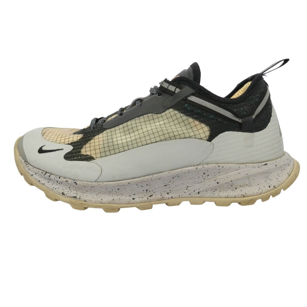 Christian Louboutin クリスチャンルブタン スタッズ スパイク スニーカー ローカット ホワイト系 40.5【中古】 Christian Louboutin クリスチャンルブタン スタッズ スパイク