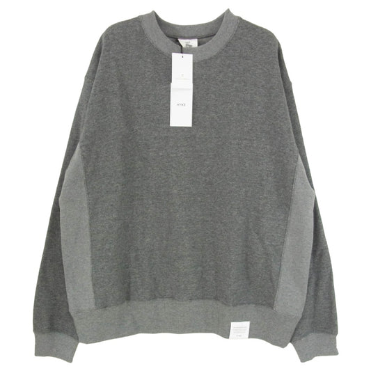 HYKE ハイク 25AW 12415-0604 AS2-1 DK.GREY 裾ロゴタグ バック Vガゼット クルーネック コットン スウェット トレーナー グレー系 XL【新古品】【未使用】【中古】