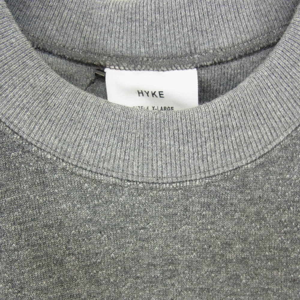 HYKE ハイク 25AW 12415-0604 AS2-1 DK.GREY 裾ロゴタグ バック Vガゼット クルーネック コットン スウェット トレーナー グレー系 XL【新古品】【未使用】【中古】