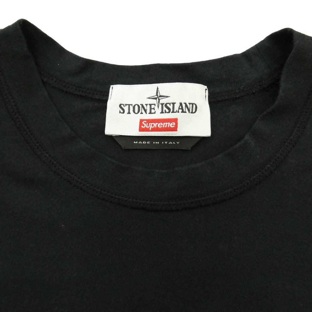 Supreme シュプリーム STONE ISLAND ストーンアイランド 22SS 7625201S8 Stone Island S/S Top ストーンアイランド S/S トップ ラバーロゴ プリント 半袖 Tシャツ ブラック系 M【中古】