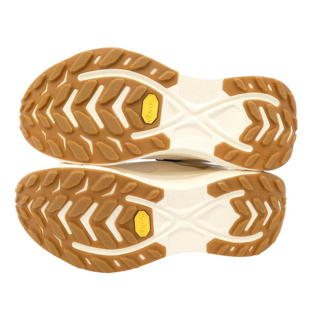 HOKA ONE ONE ホカ オネオネ 1171850 ABST Women's Transport 2 Alabaster ウィメンズ トランスポート2 アラバスター ランニングシューズ ローカットスニーカー ホワイト系 24.5cm【新古品】【未使用】【中古】