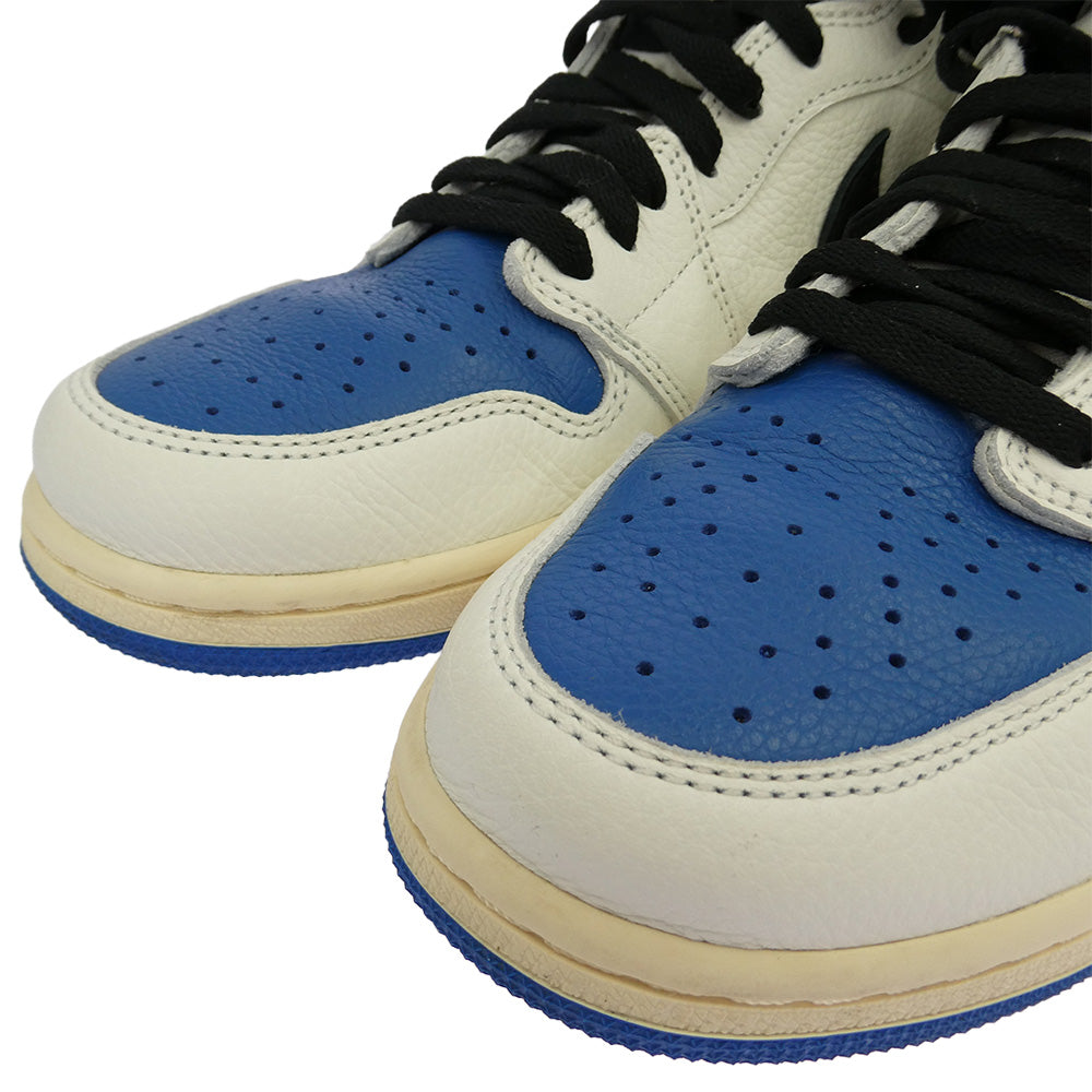 NIKE ナイキ FRAGMENT DESIGN フラグメントデザイン DH3227-105 【フェイクバスターズ鑑定済】× Travis Scottトラヴィススコット × fragment design フラグメントデザイン Air Jordan 1 Retro High OG SP Military Blue エアジョーダン1 レトロ ハイ ハイカット スニーカー ブルー系 ホワイト系 27cm【中古】