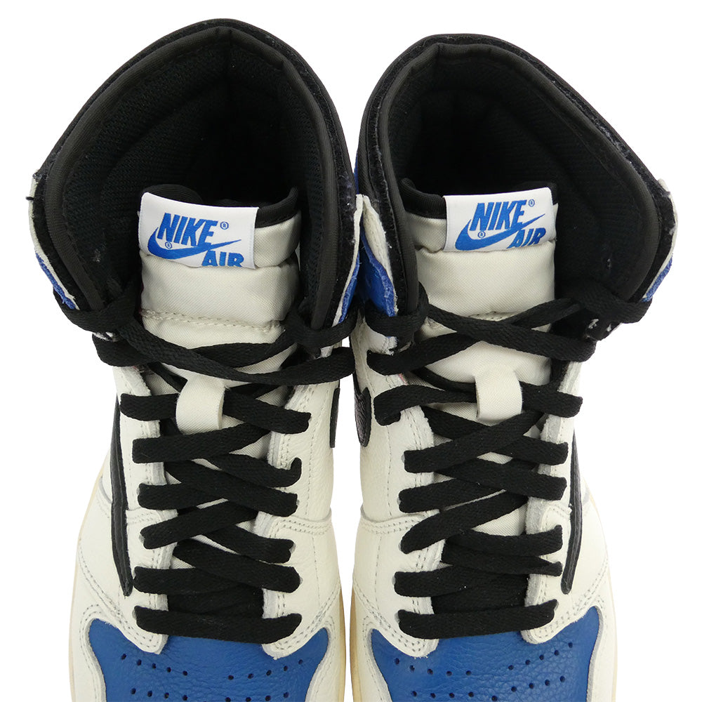 NIKE ナイキ FRAGMENT DESIGN フラグメントデザイン DH3227-105 【フェイクバスターズ鑑定済】× Travis Scottトラヴィススコット × fragment design フラグメントデザイン Air Jordan 1 Retro High OG SP Military Blue エアジョーダン1 レトロ ハイ ハイカット スニーカー ブルー系 ホワイト系 27cm【中古】