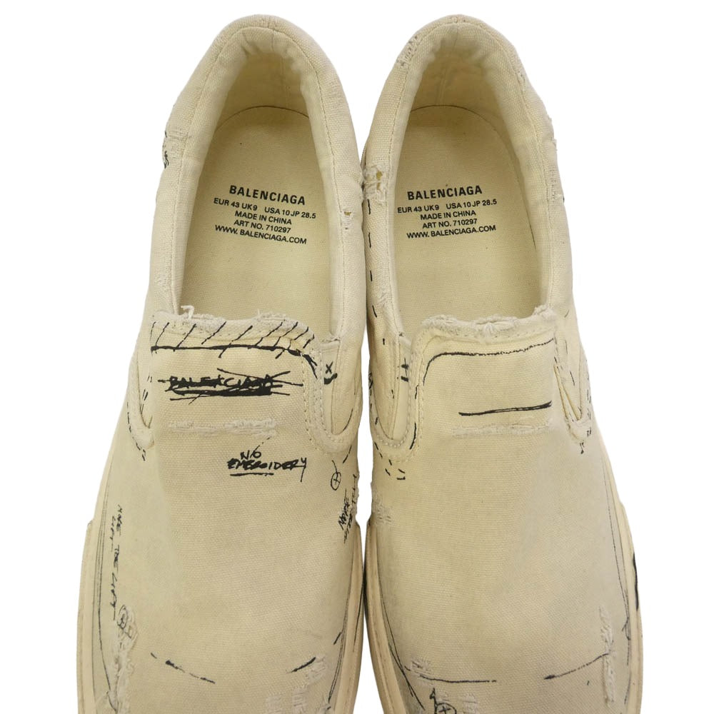 BALENCIAGA バレンシアガ 710297 Graffiti Distressed Slip-On Sneakers ヴィンテージ加工 グラフィティ ディストレスド スリッポン ローカット シューズ オフホワイト系 43【中古】